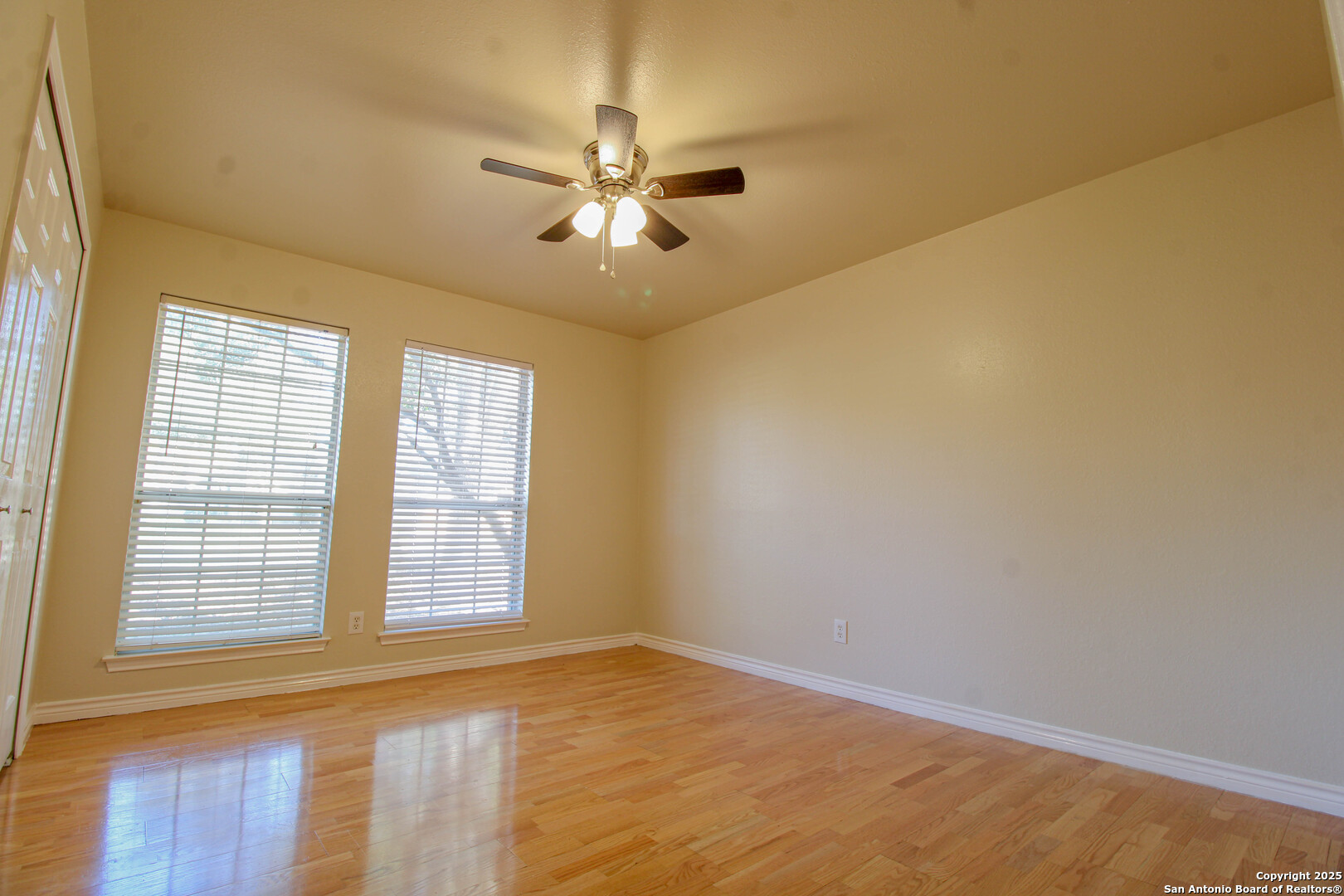 6703 Ridge Pl Street San Antonio, TX 78250 - Photo 33 of 44 a view of an empty room with a window