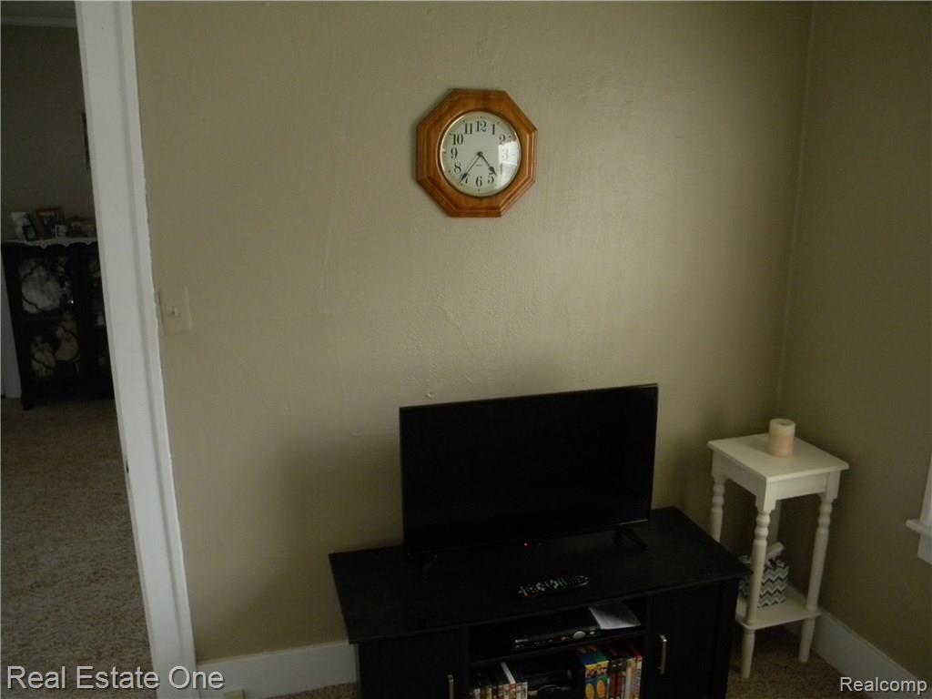 55605 Mound Road Utica, MI 48316 - Photo 22 of 70 DSCN9971.JPG