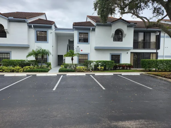 $2,399 | 5438 Verona Drive, Unit L, Boynton Beach, FL 33437
