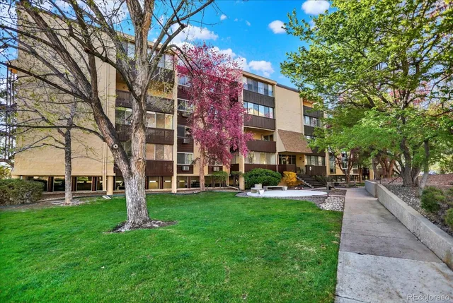 $1,900 | 7040 East Girard Avenue, Unit E406, Denver, CO 80224