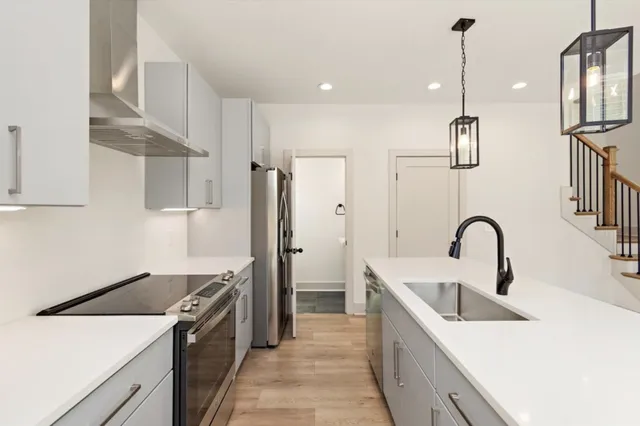 $2,750 | 1507 55th Avenue North, Nashville, TN 37209