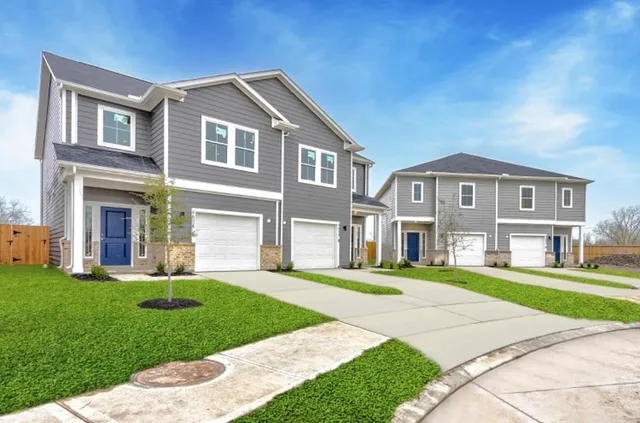 $1,899 | 4810 Centipede Road, Unit B, Houston, TX 77048