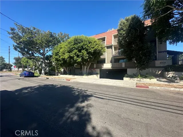 $2,990 | 950 Virginia Street, El Segundo, CA 90245