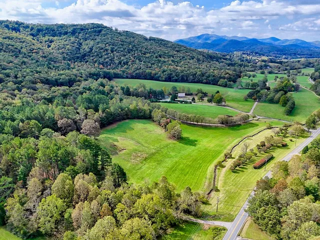 a view of an ocean beach