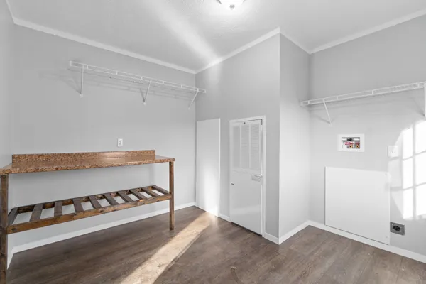 a view of utility room