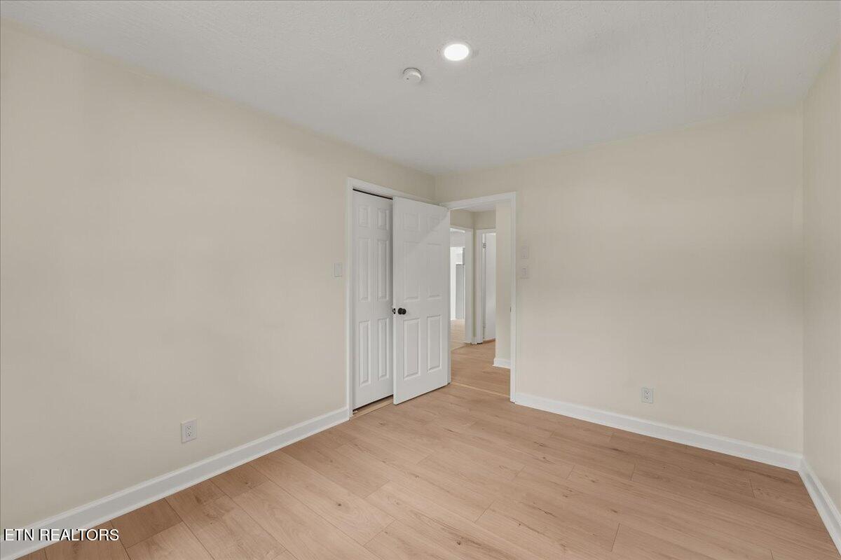 137 Shady Road Oliver Springs, TN 37840 - Photo 21 of 46 20-Bedroom 2
