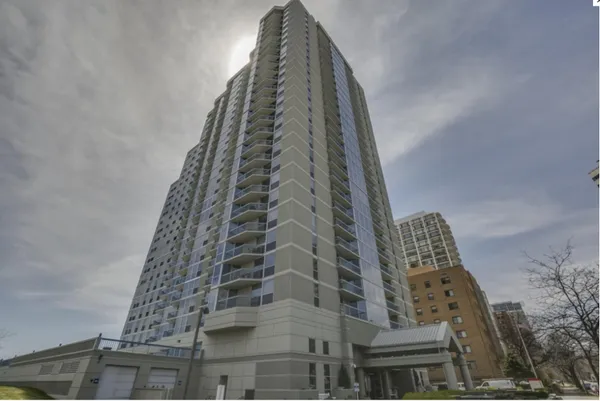 $1,800 | 1660 North Prospect Avenue, Unit 2304, Milwaukee, WI 53202