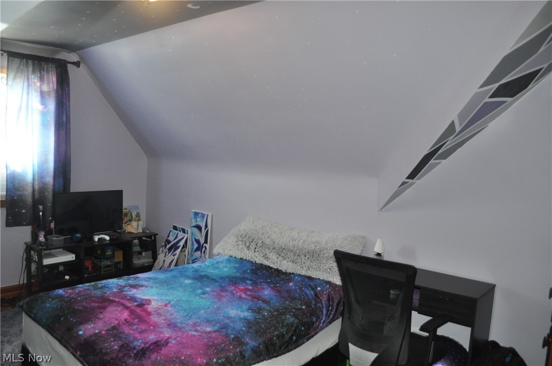 4106 Redfern Road Parma, OH 44134 - Photo 14 of 28