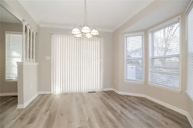 $2,095 | 708 Southeast Shamrock Lane, Blue Springs, MO 64014