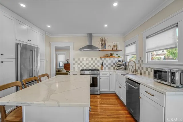 $1,195,000 | 4401 East Vermont Street, Long Beach, CA 90814