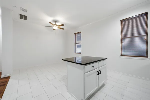 $685,000 | 4330 McKinney Avenue, Unit 16, Dallas, TX 75205
