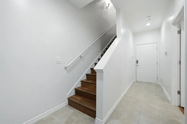 $685,000 | 4330 McKinney Avenue, Unit 16, Dallas, TX 75205