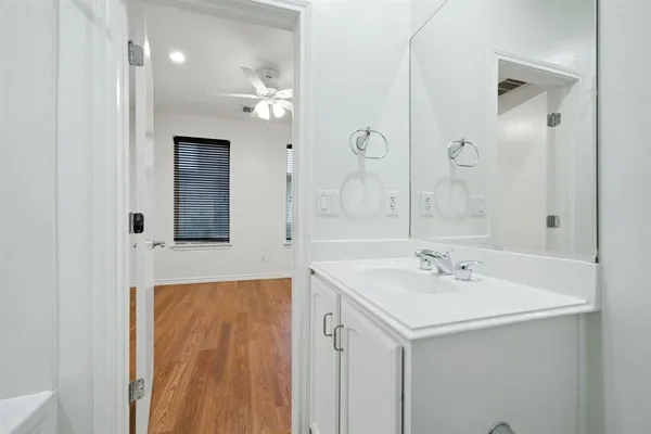 $685,000 | 4330 McKinney Avenue, Unit 16, Dallas, TX 75205