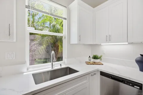 $1,450,000 | 7385 Healis Place, San Diego, CA 92129