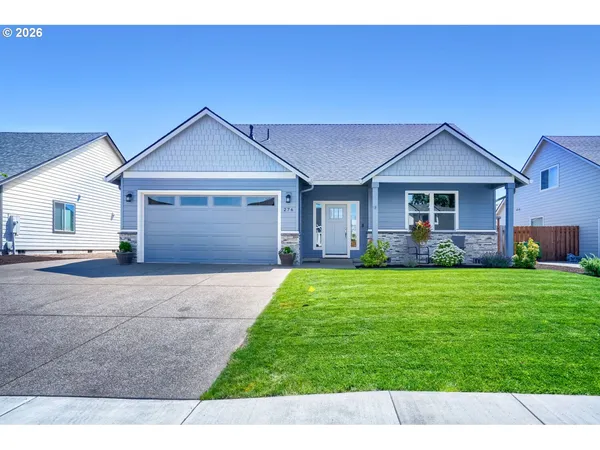 $600,000 | 276 Northeast Cedar Street, Sublimity, OR 97385