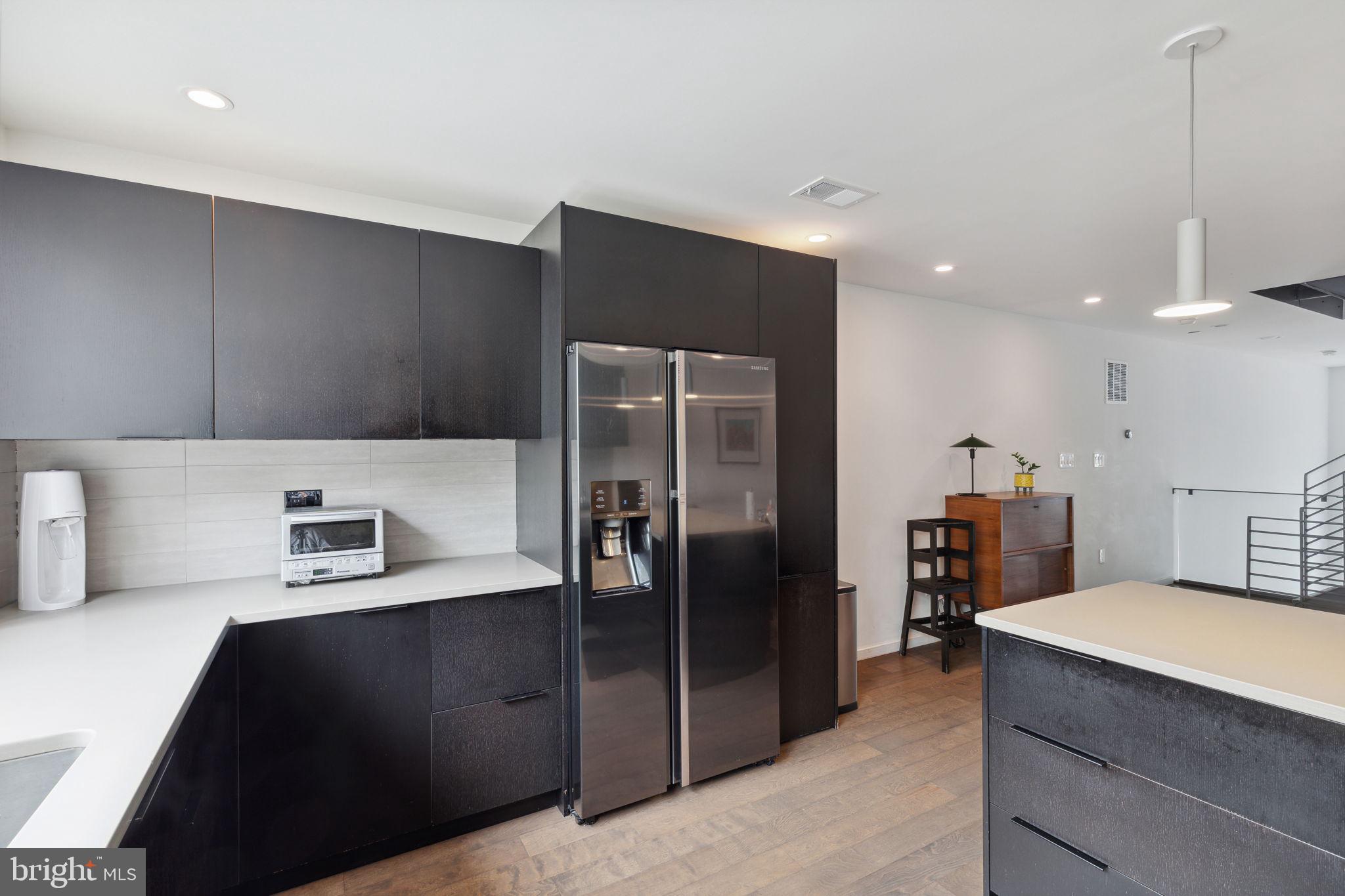 1130 South Sydenham Street Philadelphia, PA 19146 - Photo 8 of 36