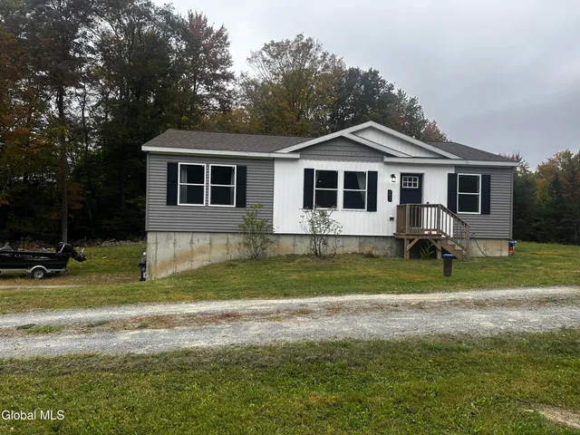 $2,300 | 1477 Plank Road, Petersburg, NY 12138