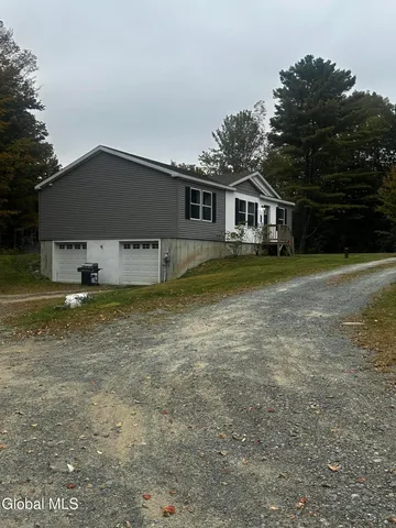 $2,300 | 1477 Plank Road, Petersburg, NY 12138