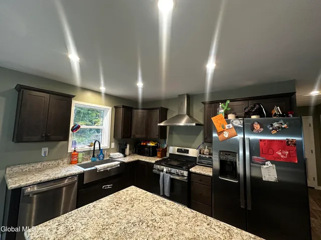 $2,300 | 1477 Plank Road, Petersburg, NY 12138