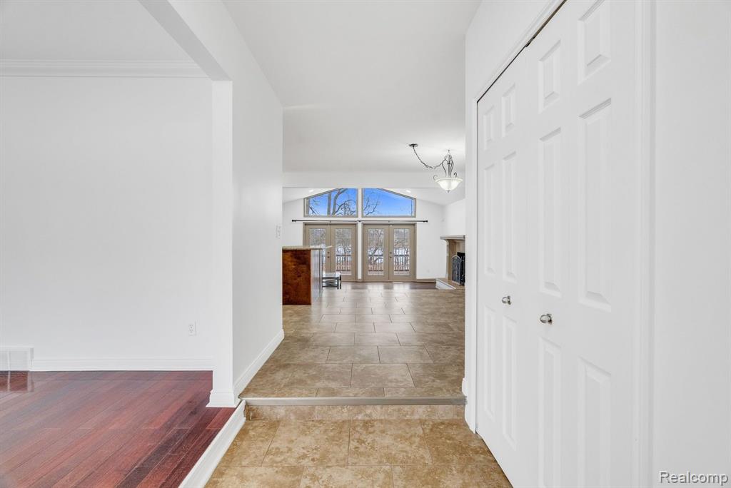 50500 Card Road Macomb, MI 48044 - Photo 3 of 33