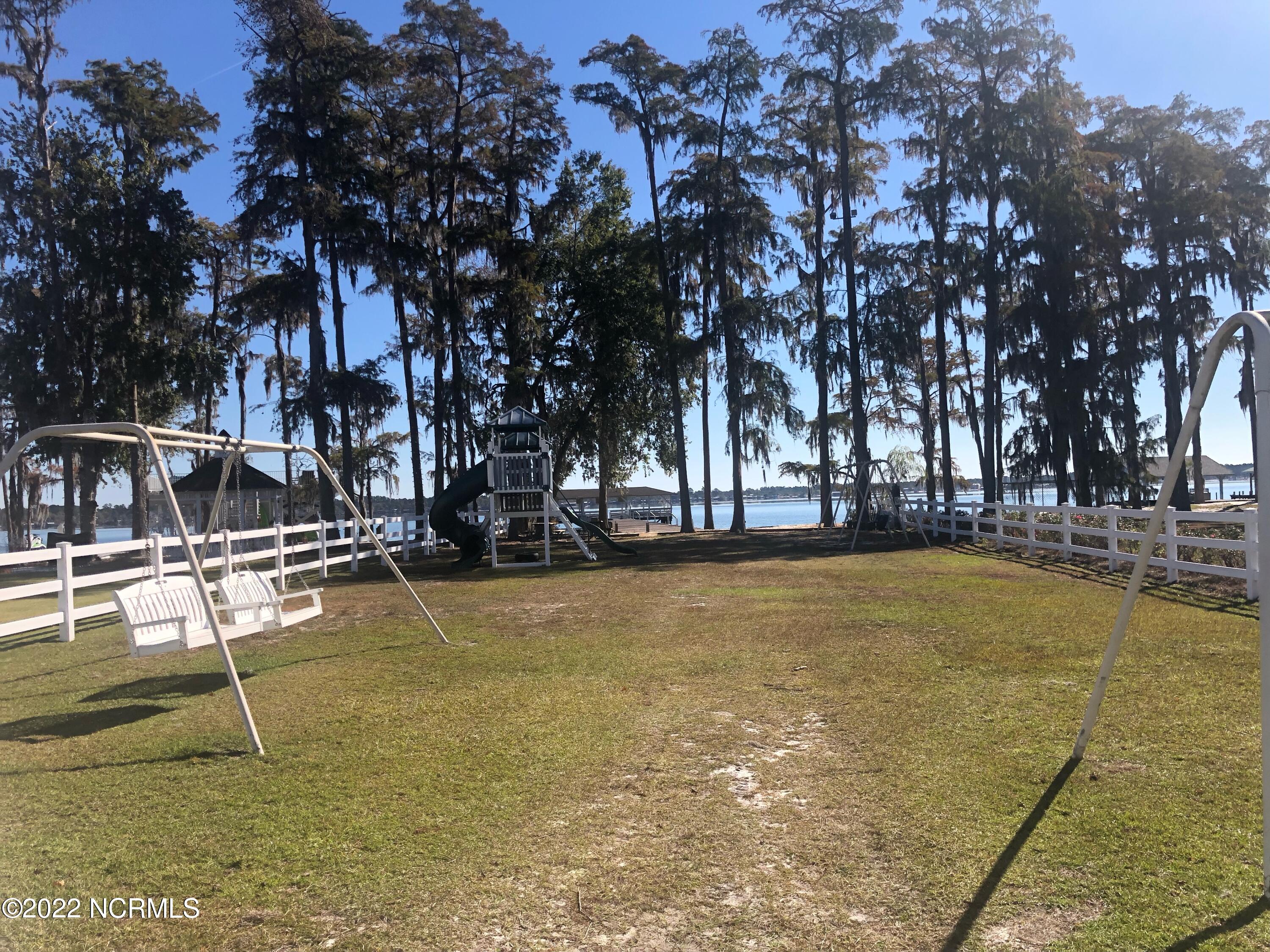 88 Wrexham Road Elizabethtown, NC 28337 - Photo 64 of 68 Community park