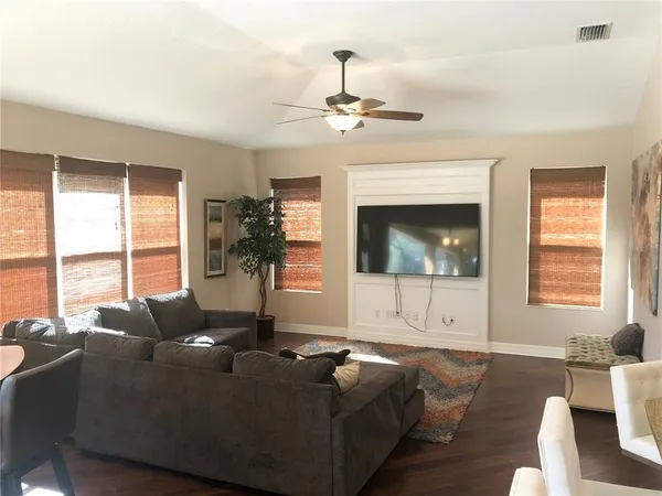 $4,500 | 19125 Sweet Clover Lane, Tampa, FL 33647