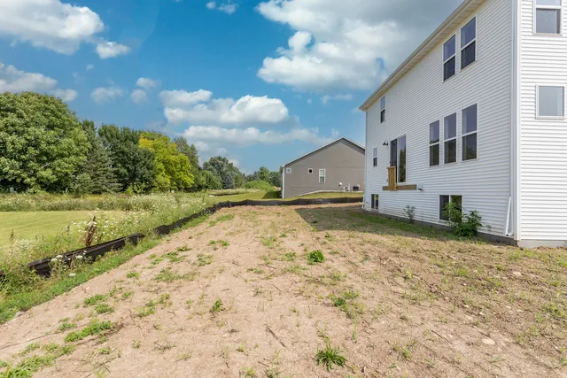 $619,900 | W168N10125 Bittersweet Trail, Germantown, WI 53022