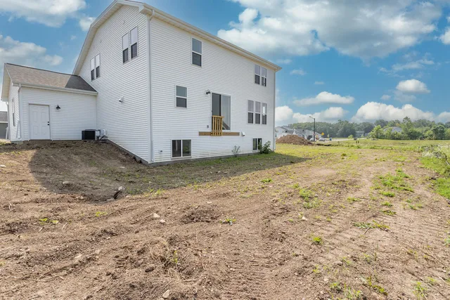 $619,900 | W168N10125 Bittersweet Trail, Germantown, WI 53022