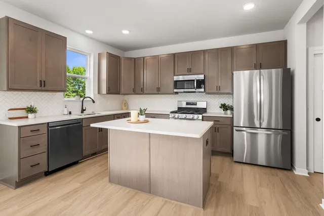 $619,900 | W168N10125 Bittersweet Trail, Germantown, WI 53022