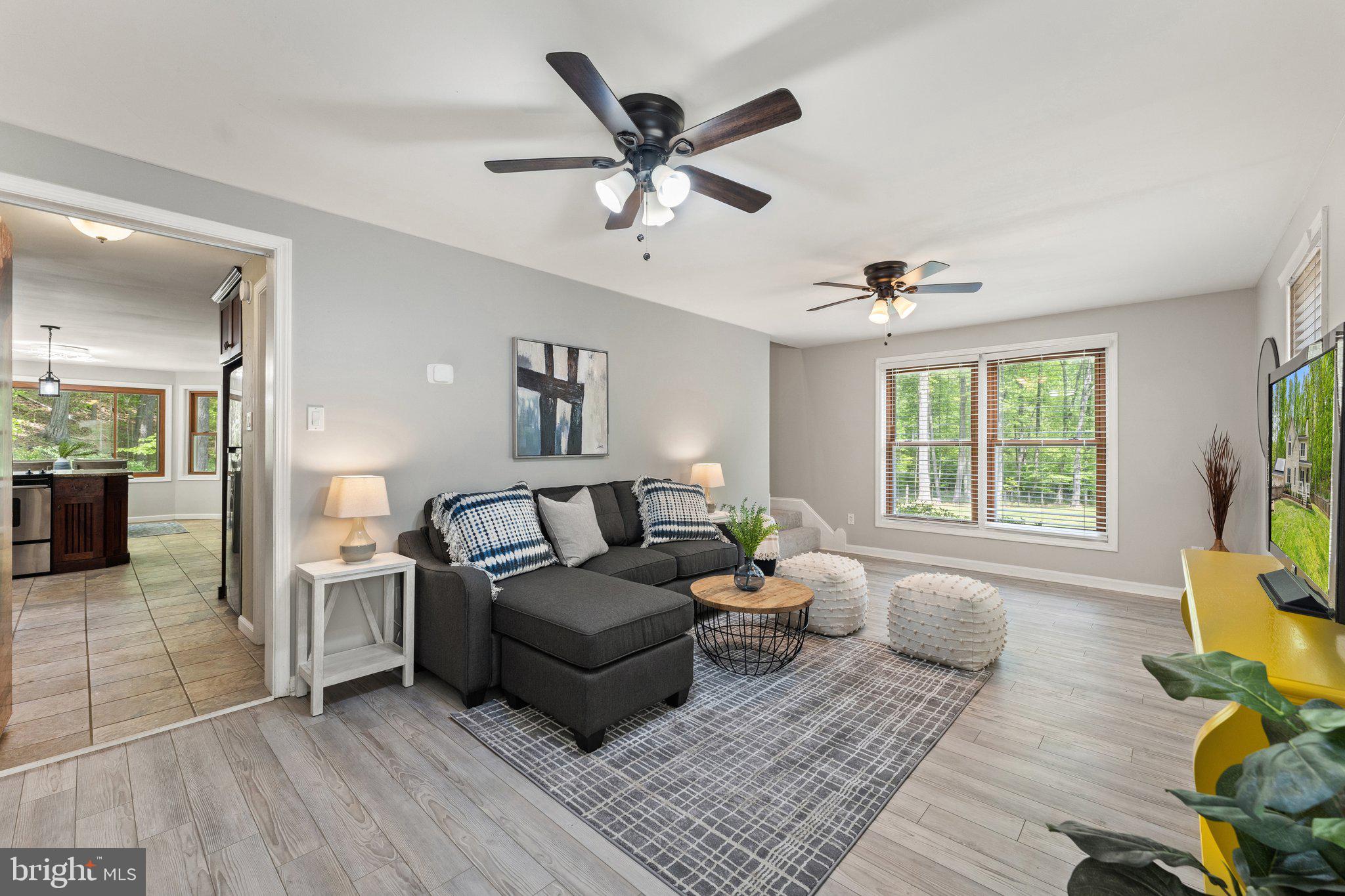 11432 Dutch Hollow Road Culpeper, VA 22701 - Photo 21 of 51 Spacious living room