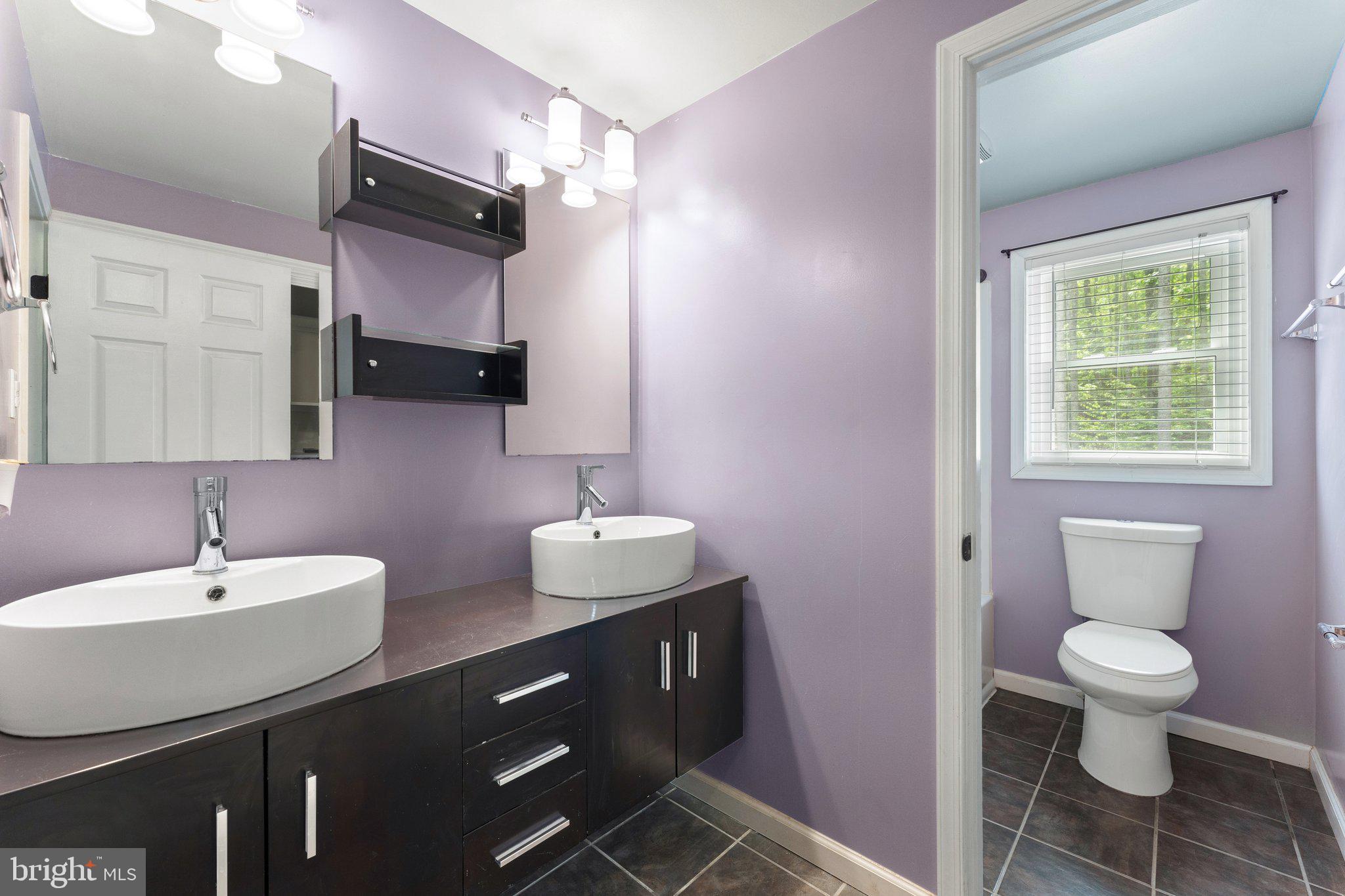 11432 Dutch Hollow Road Culpeper, VA 22701 - Photo 38 of 51 Hall bathroom