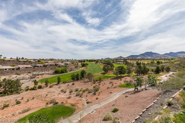 $3,240 | 2768 Cherrydale Falls Drive, Henderson, NV 89052