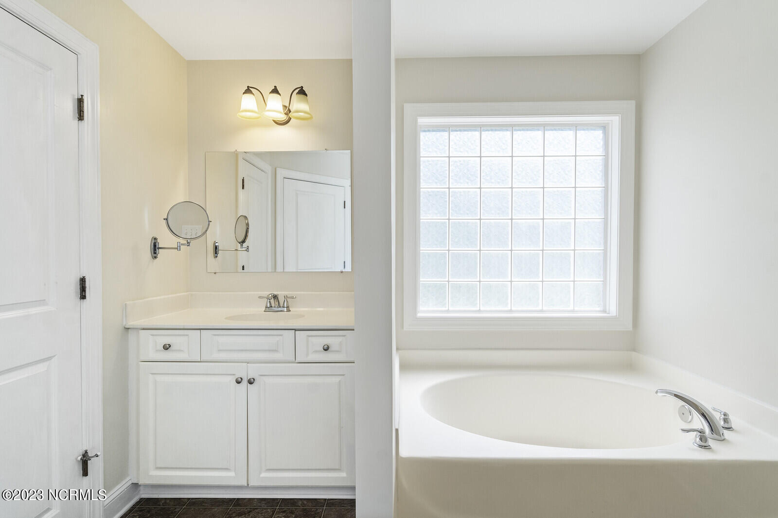 113 Stone Creek Road Holly Ridge, NC 28445 - Photo 25 of 63 Master Bathroom