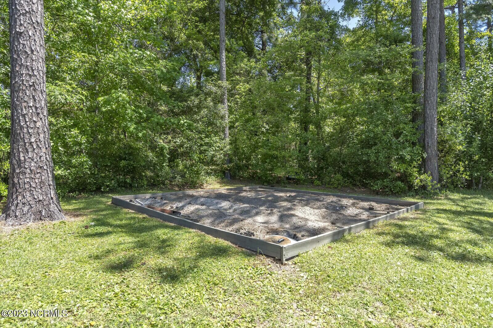 113 Stone Creek Road Holly Ridge, NC 28445 - Photo 47 of 63 Garden Area