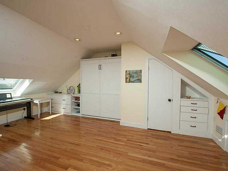 11 Stage Neck Road, Unit 5 York, ME 03909 - Photo 15 of 18 Bedroom. A full size Murphy bed...