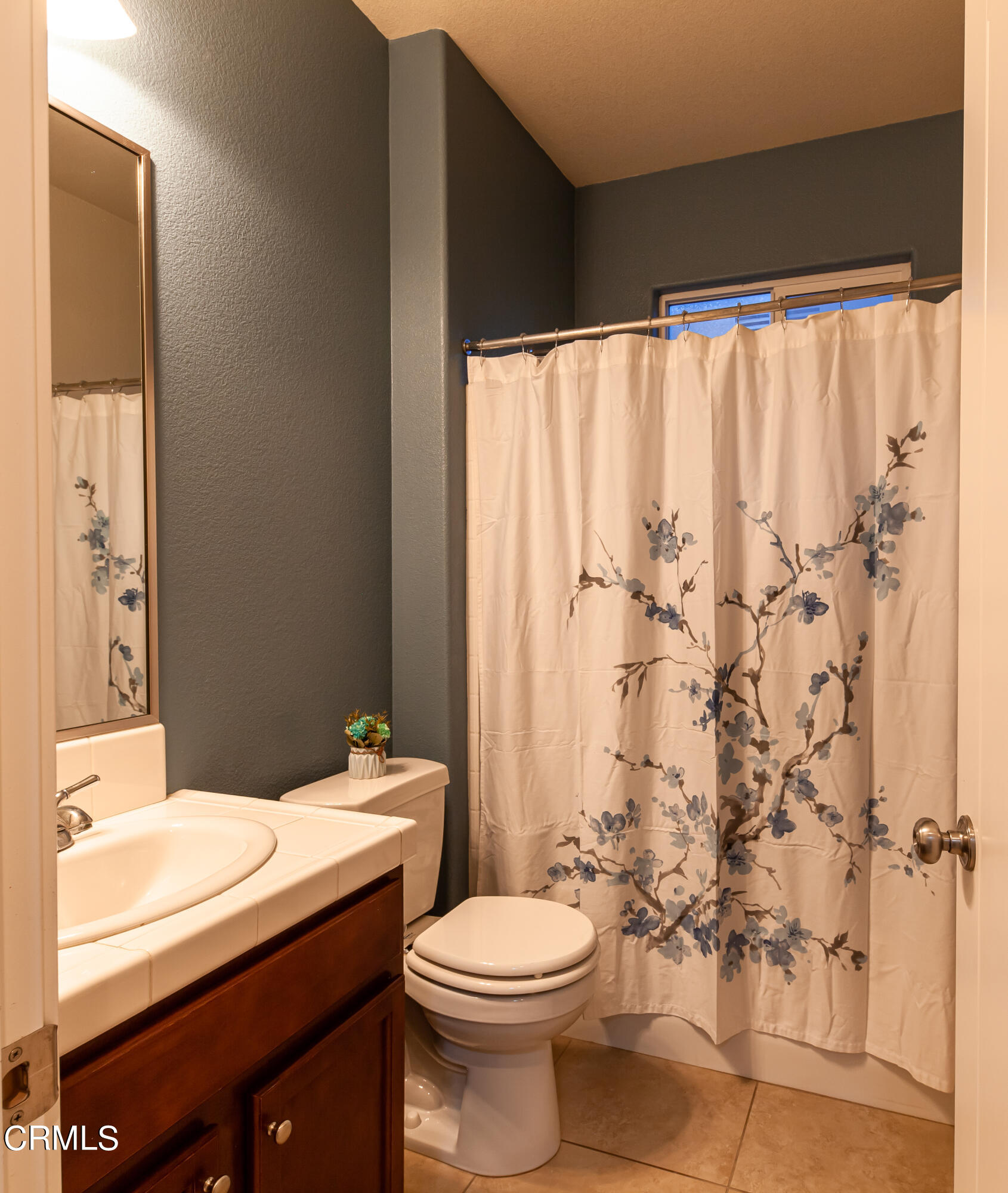 658 Asilomar Avenue Soledad, CA 93960 - Photo 12 of 27 Com Bath