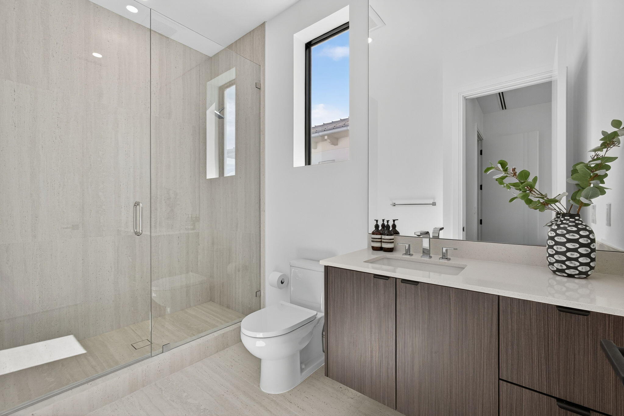 123 Murray Road West Palm Beach, FL 33405 - Photo 43 of 62 Bathroom for 4th Bedroom