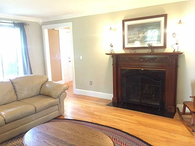 29 Tupelo Drive Exeter, RI 02892 - Photo 4 of 25 Living Room.