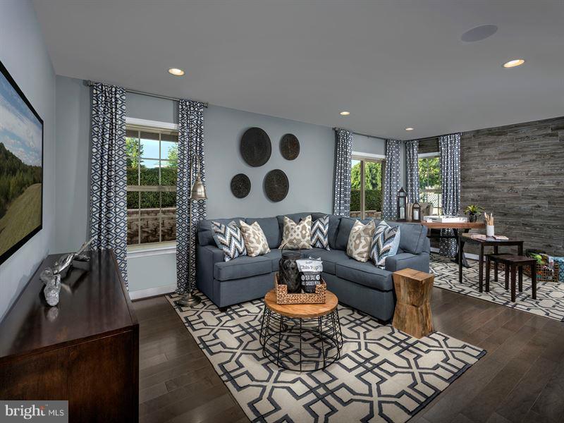 7827 Rappaport Drive Jessup, MD 20794 - Photo 8 of 10 Family Room