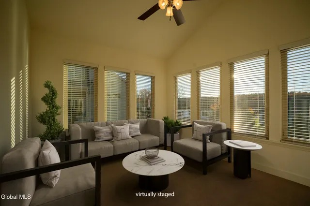 $539,900 | 14 St Marks Square, Guilderland, NY 12159