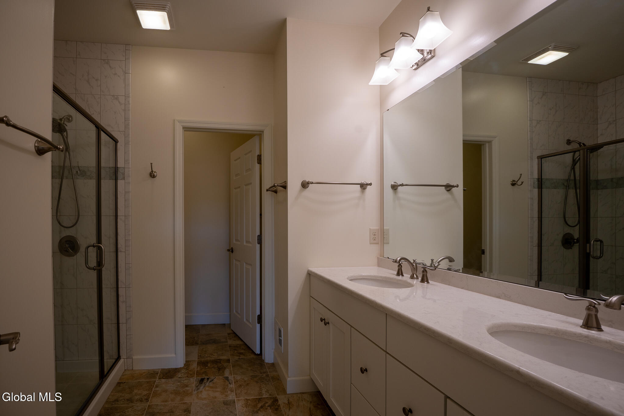 14 St Marks Square Slingerlands, NY 12159 - Photo 27 of 49 26