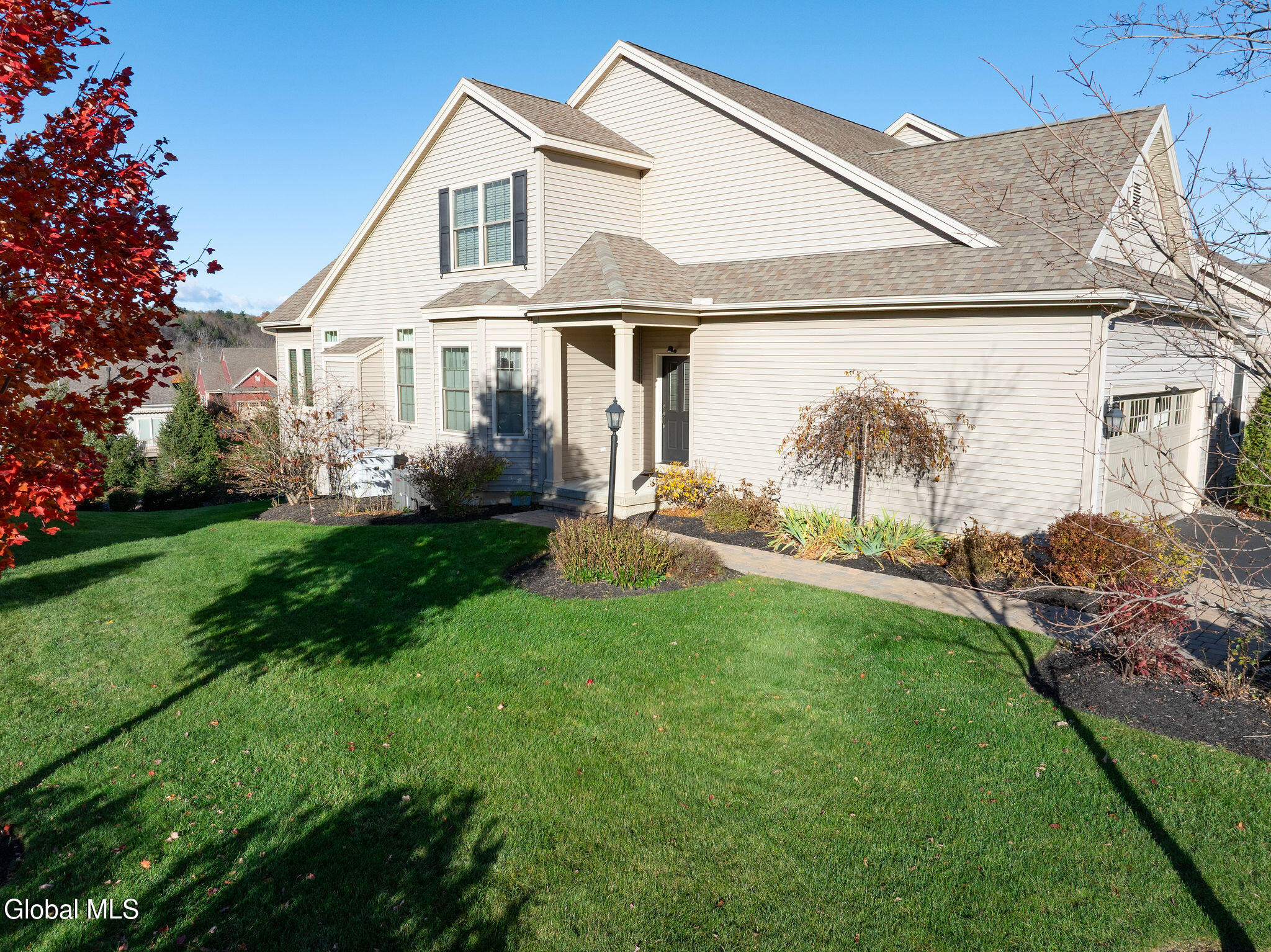 14 St Marks Square Slingerlands, NY 12159 - Photo 3 of 49 3