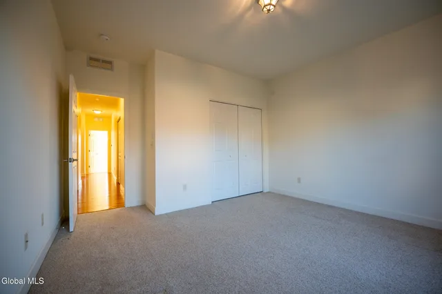 $539,900 | 14 St Marks Square, Guilderland, NY 12159