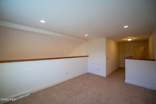 $539,900 | 14 St Marks Square, Guilderland, NY 12159