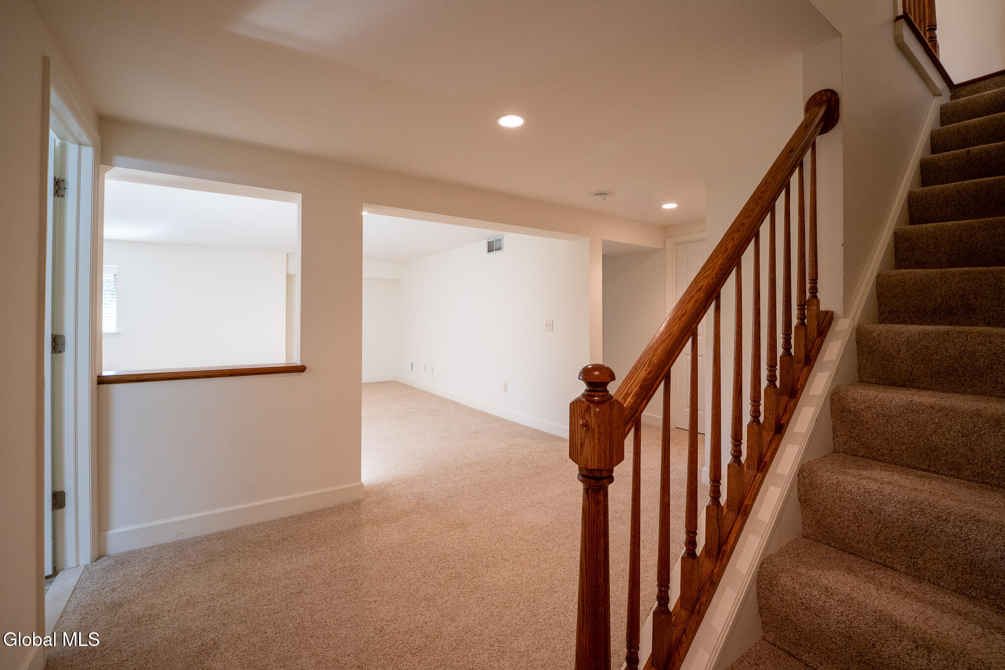 14 St Marks Square Slingerlands, NY 12159 - Photo 37 of 49 36