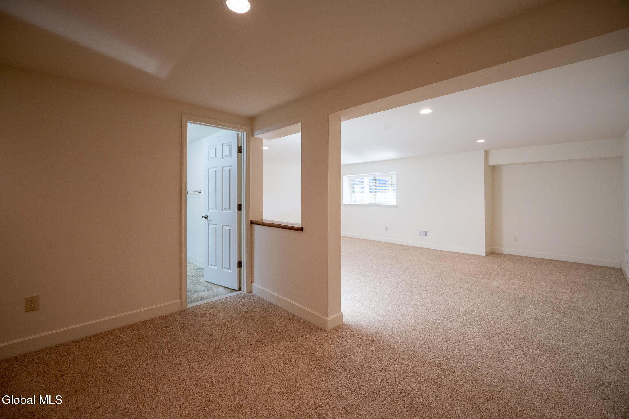 14 St Marks Square Slingerlands, NY 12159 - Photo 38 of 49 37