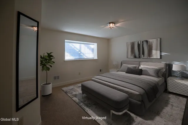 $539,900 | 14 St Marks Square, Guilderland, NY 12159