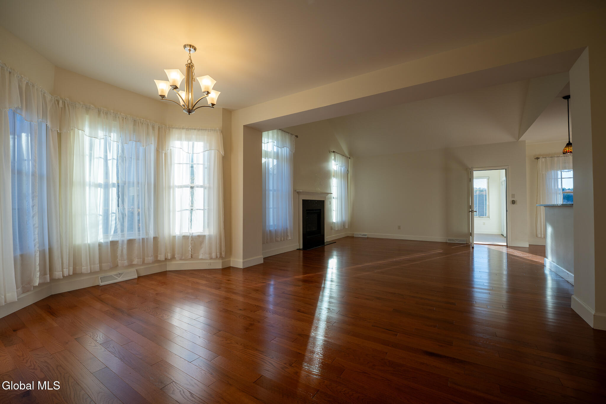 14 St Marks Square Slingerlands, NY 12159 - Photo 8 of 49 8