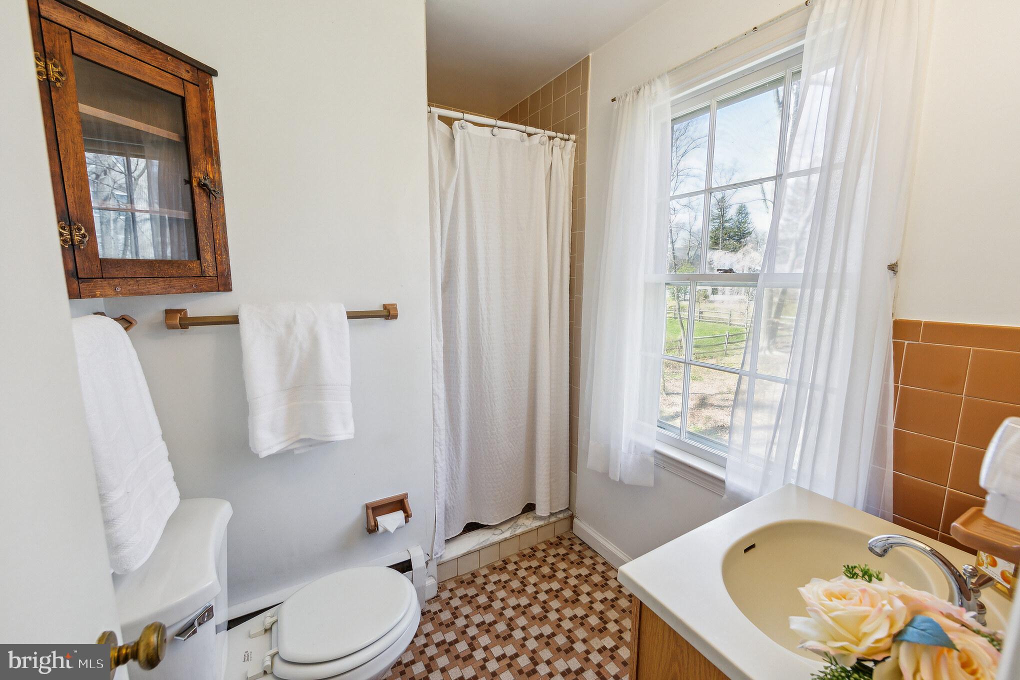 327 Berkley Road Devon, PA 19333 - Photo 16 of 22