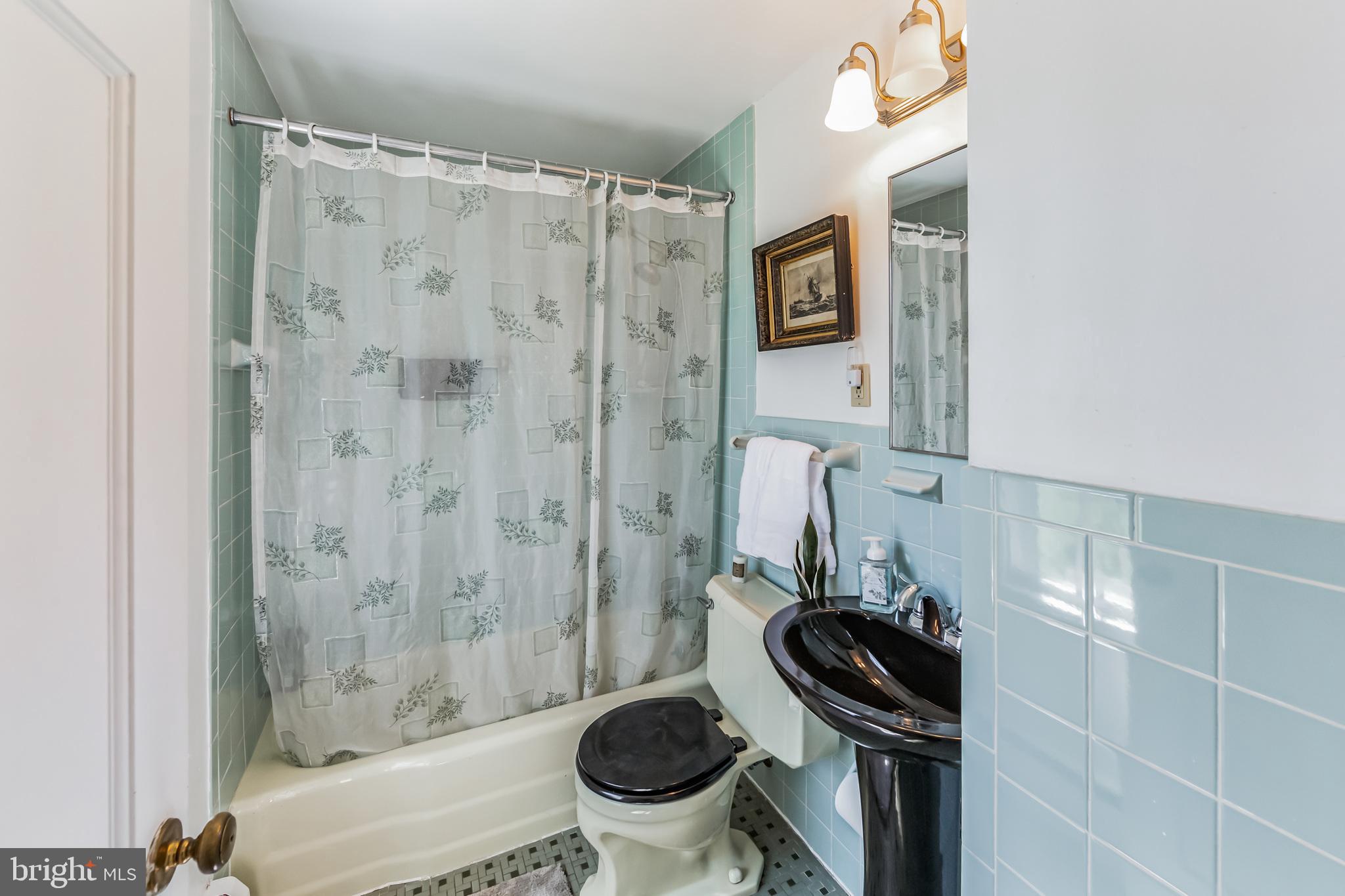 327 Berkley Road Devon, PA 19333 - Photo 19 of 22